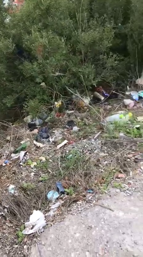 Kastamonu'nun Ilçesinde Eşsiz Manzarayı Çöpler Gölgeledi Vatandaşlar Tepkili! 2