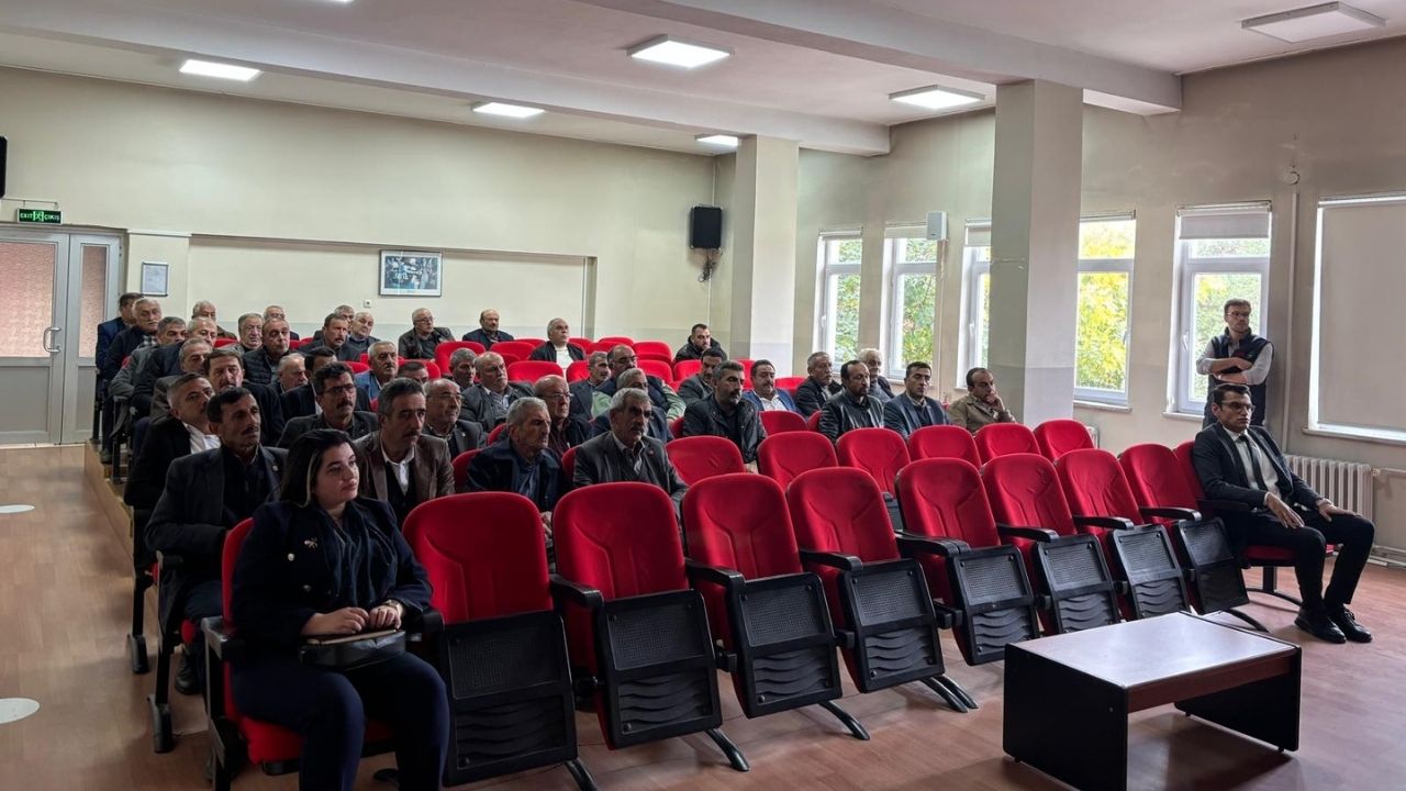 Kastamonu’nun Ilçesinde Tarım Sayımı Toplantısı Üreticilere Kayıt Uyarısı (2)
