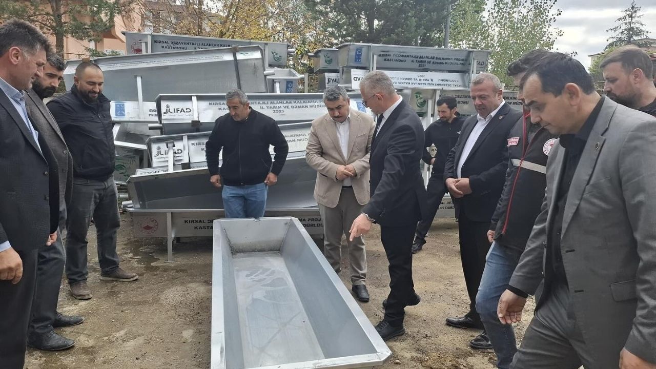 Kastamonu’nun Ilçesinde Üreticilere Sıvat Desteği (3)
