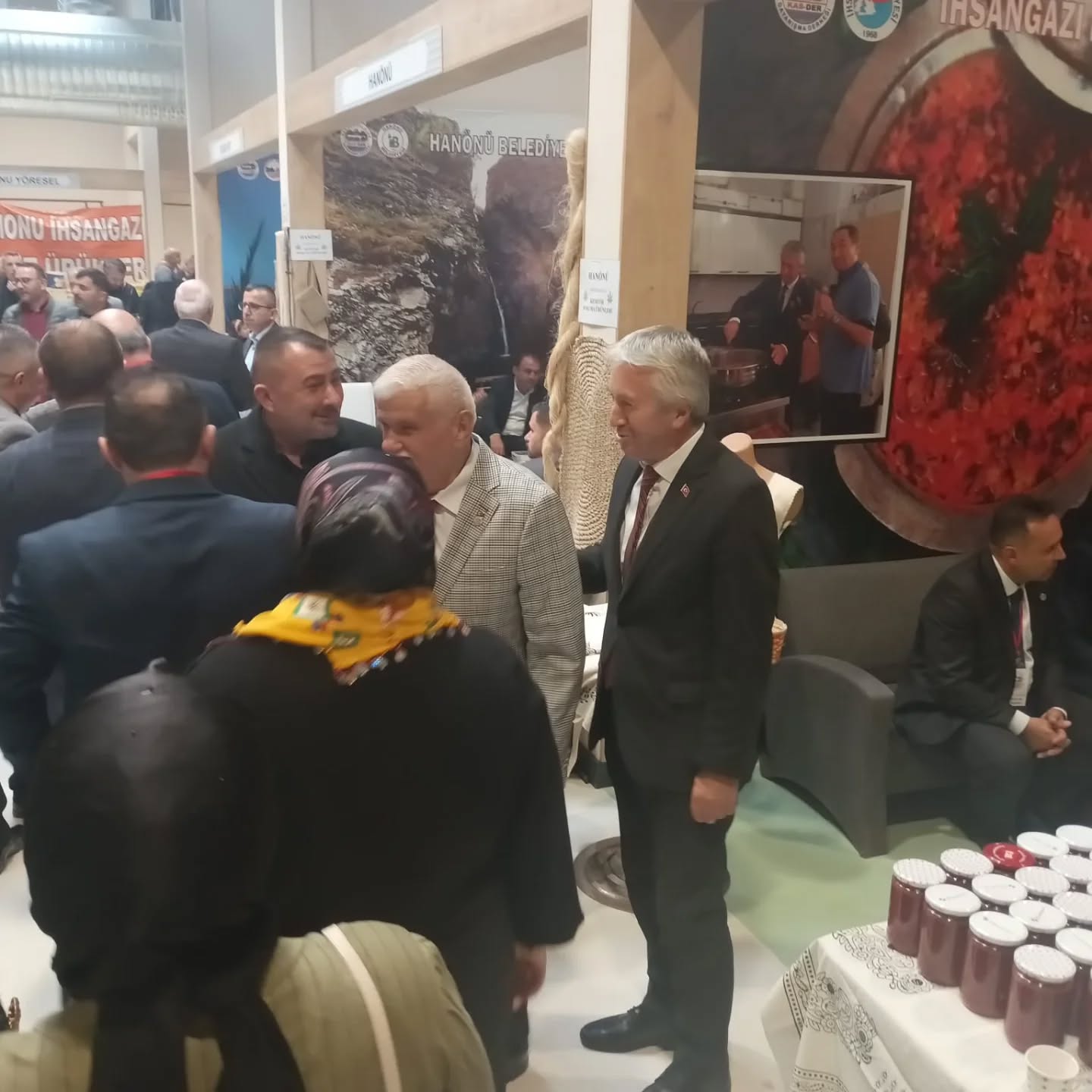 Kastamonu'nun Ilçesinin Standı Yoğun Ilgi Gördü Bakan Tunç Ziyaret Etti 4
