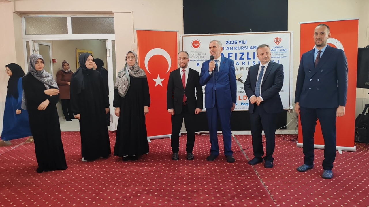 Kız Kastamonu Hafızlık Yarışması (1)