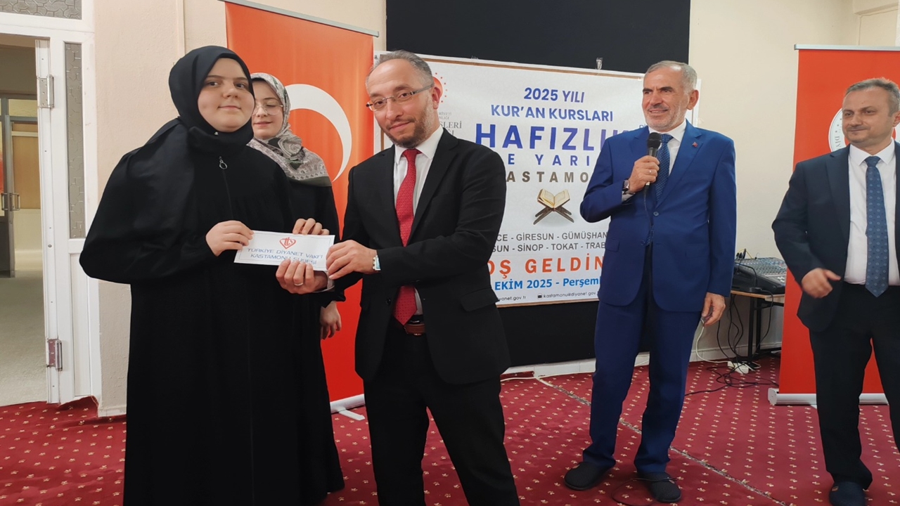 Kız Kastamonu Hafızlık Yarışması (3)