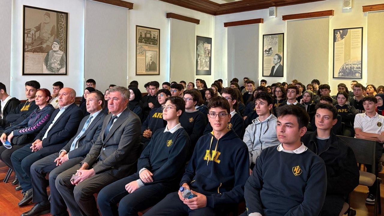 Köklerden Göklere Kastamonu’da Gençler Uzayın Kapılarını Araladı (3)