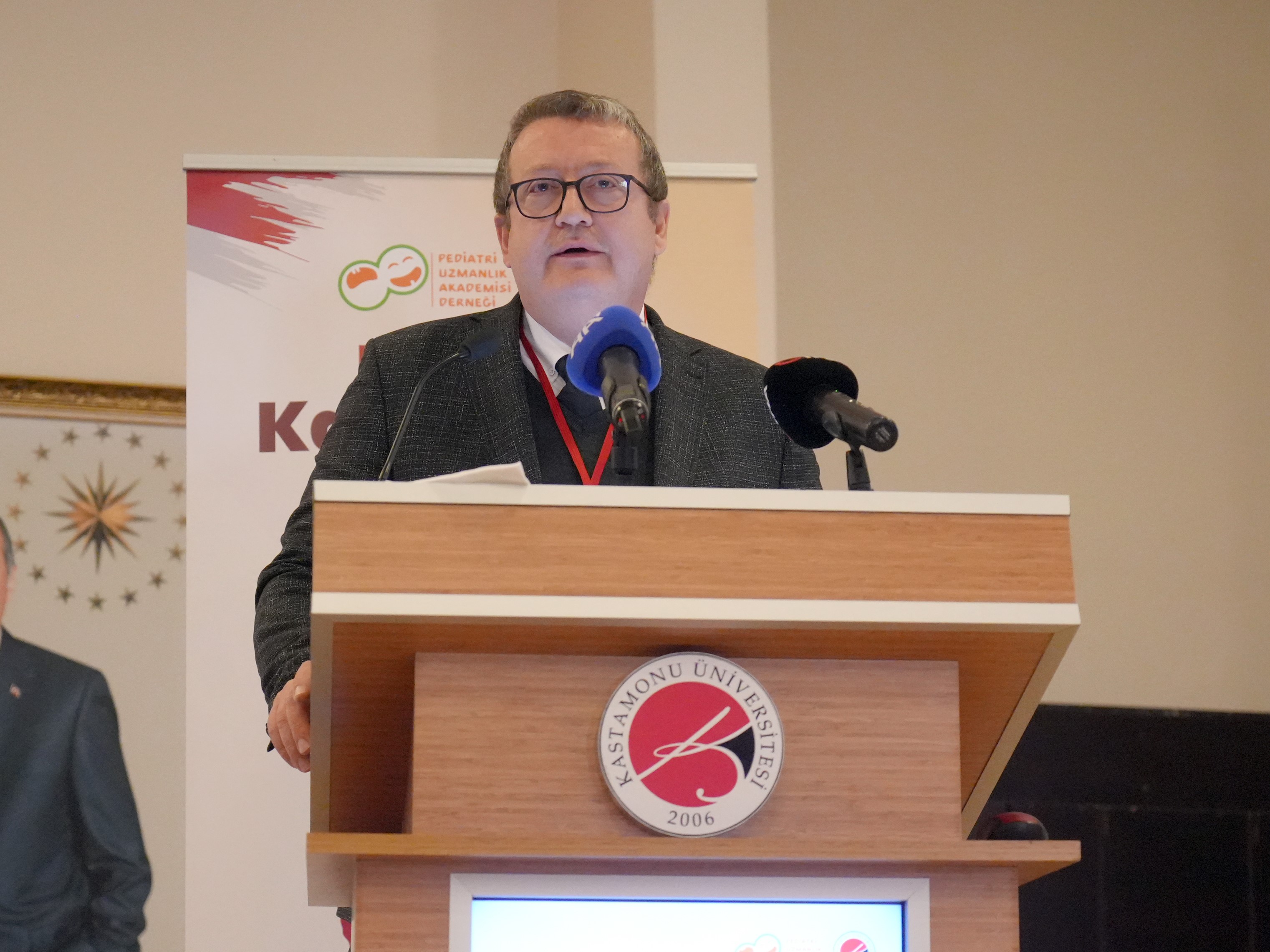 Kü'de 'Puader Kastamonu Pediatri Günleri' Başladı 13