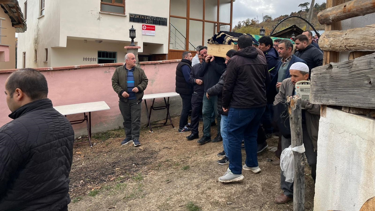 Mustafa Çoban Köyünde Defin (1)