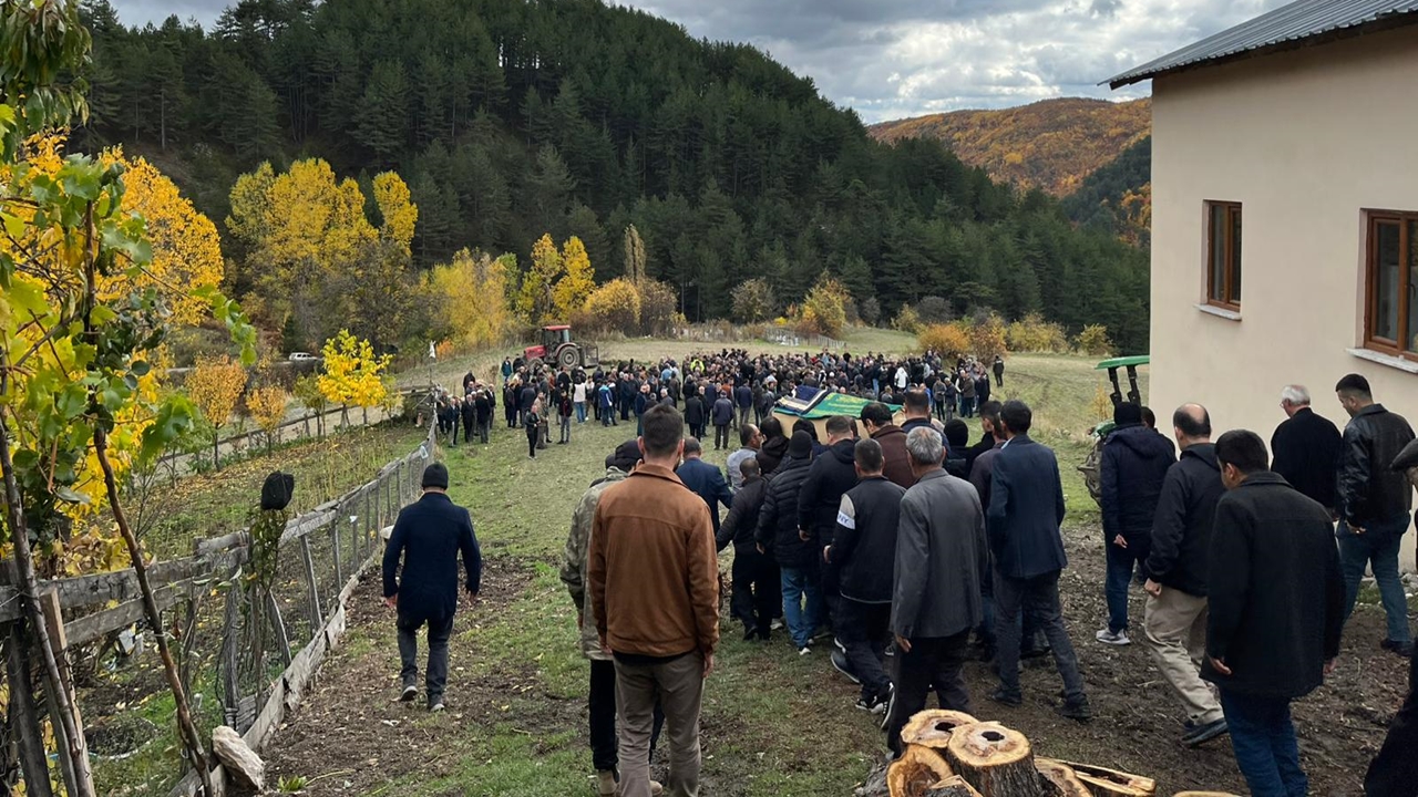 Mustafa Çoban Köyünde Defin (3)