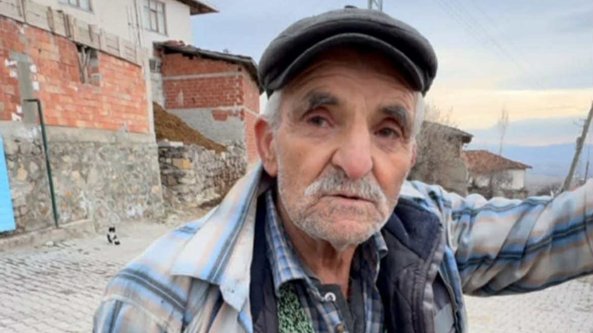 Pazardan Mezara Enişteleri Ve 3 Kardeş Yan Yana Defnedildi 2