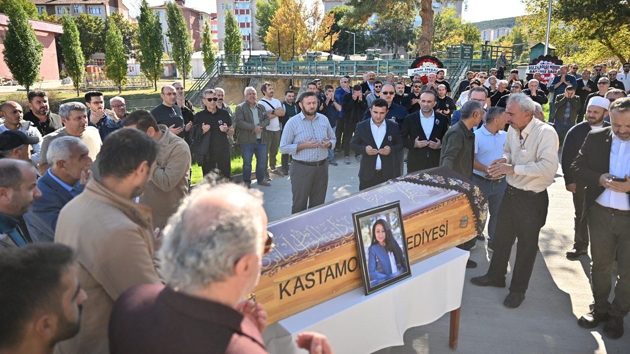 Sevtap Eski Veli Yeni (2)