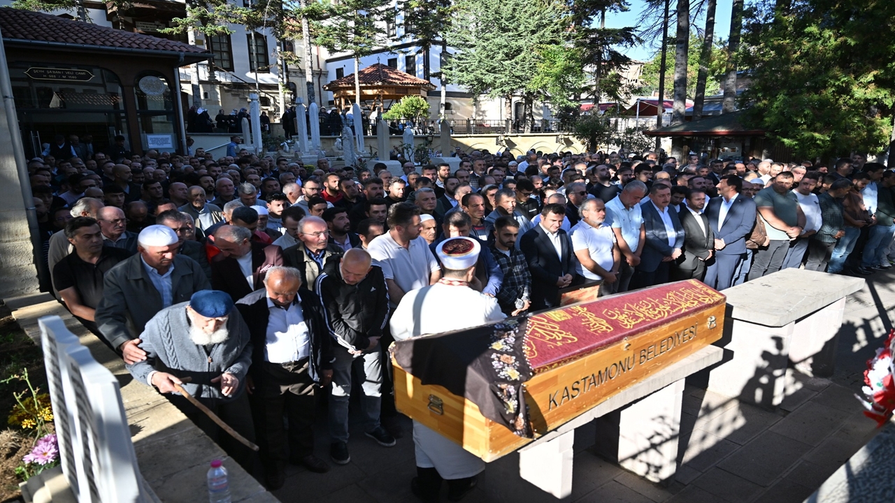 Sevtap Eski Veli Yeni (3)