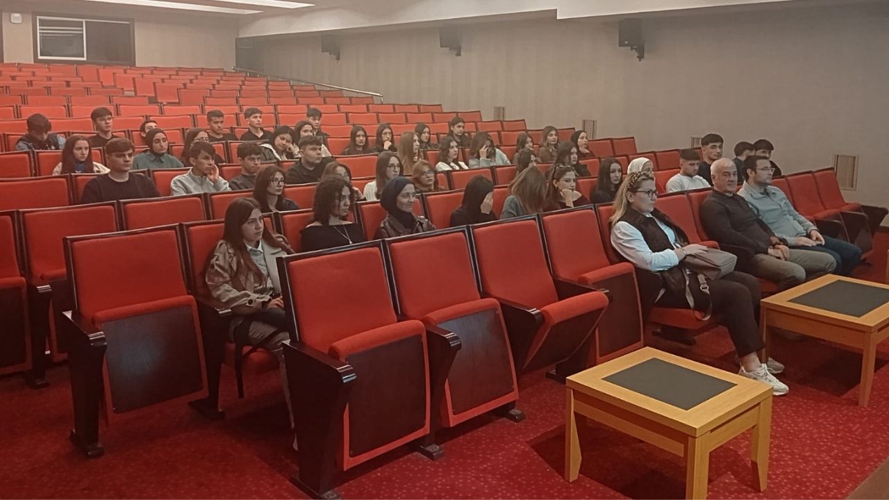 Taşköprü Anadolu Lisesi Öğrencilerinden Ankara Ziyareti (4)