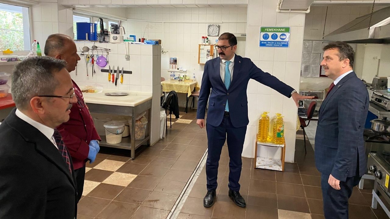 Taşköprü Kaymakamı Demirdağ, Meslek Lisesi’nde Öğrencilerle Buluştu (4)