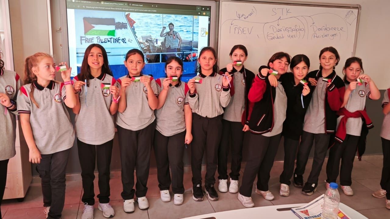 Taşköprü’de Filistin’e Destek Öğrencilerden Barış Çağrısı (8)