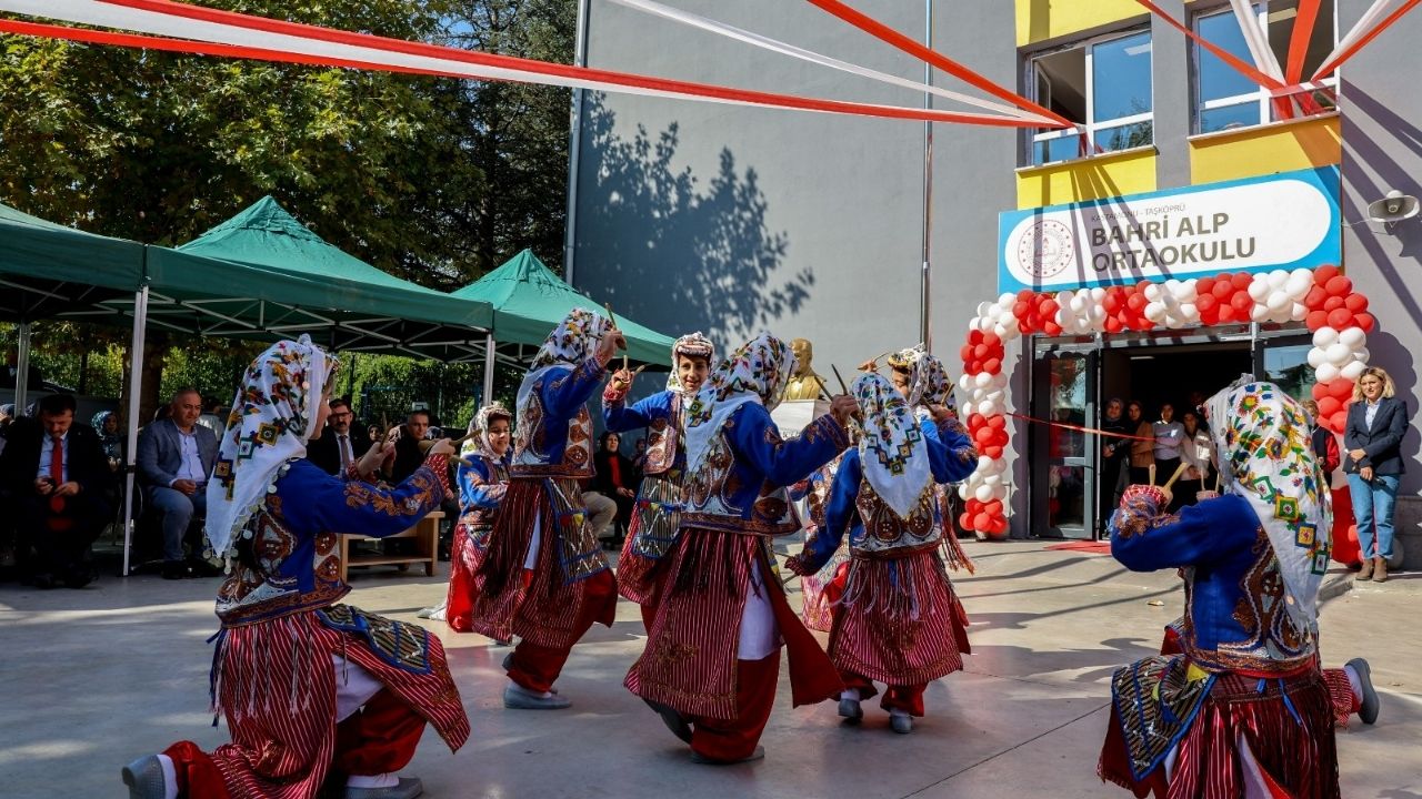 Taşköprü’de Okul Kermesi Heyecanı Gelir Eğitime Gidecek (4)