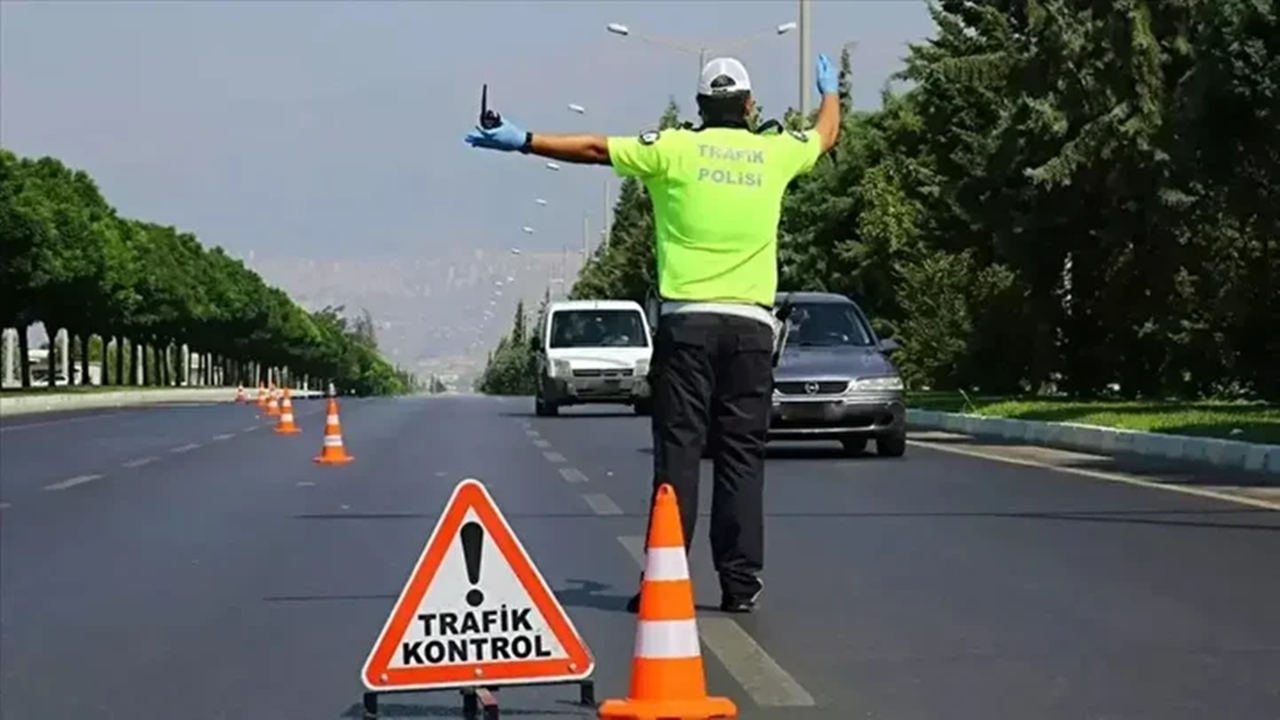 Trafik Polisi Trafik Cezası (1)