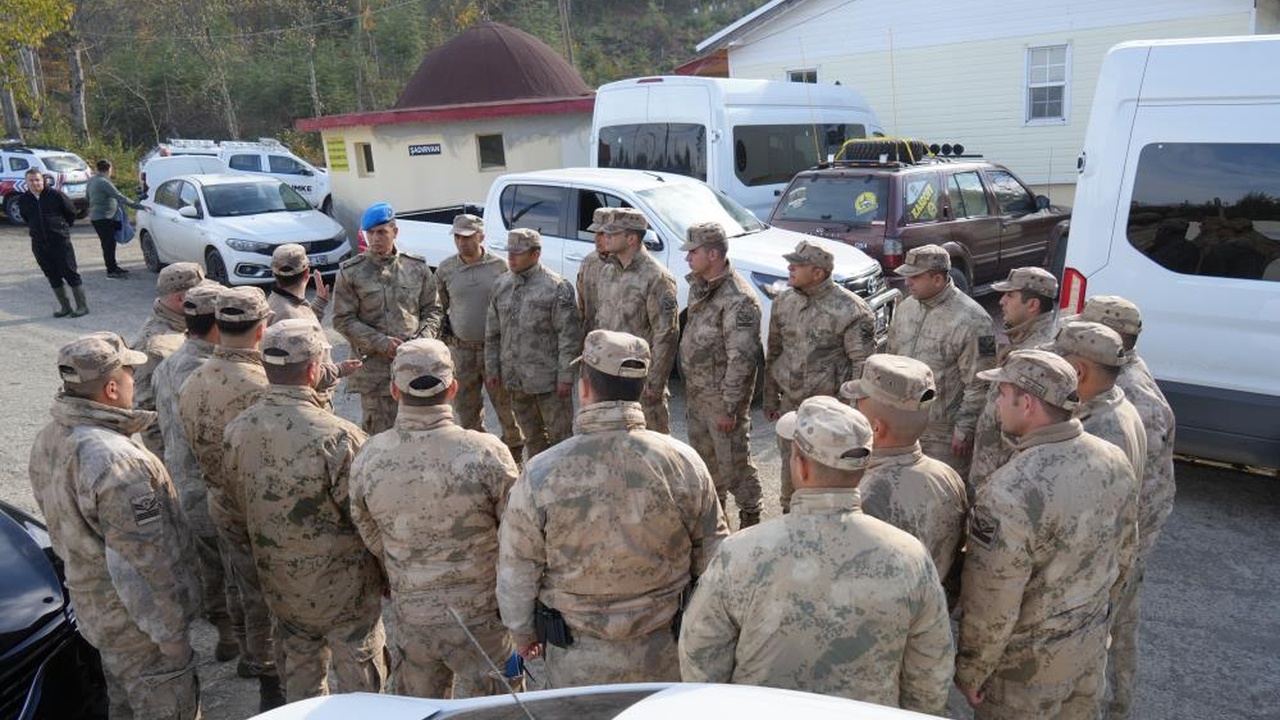 Anne Oğul Bozkurt Jandarma Arama (5)