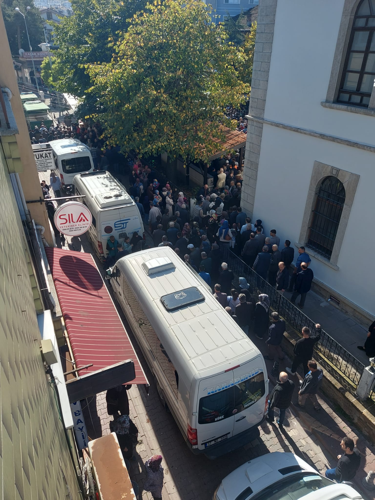 Cenaze Namazını Oğlu Kıldırdı Kastamonu'da Yaşamını Yitiren Muhtar Son Yolculuğuna Uğurlandı 2