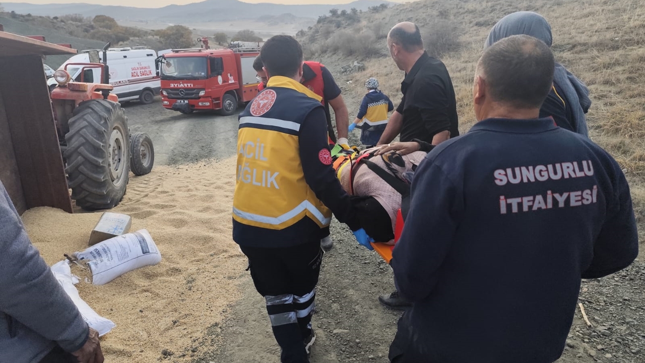 Çorum Traktör Devrildi Kaza (2)