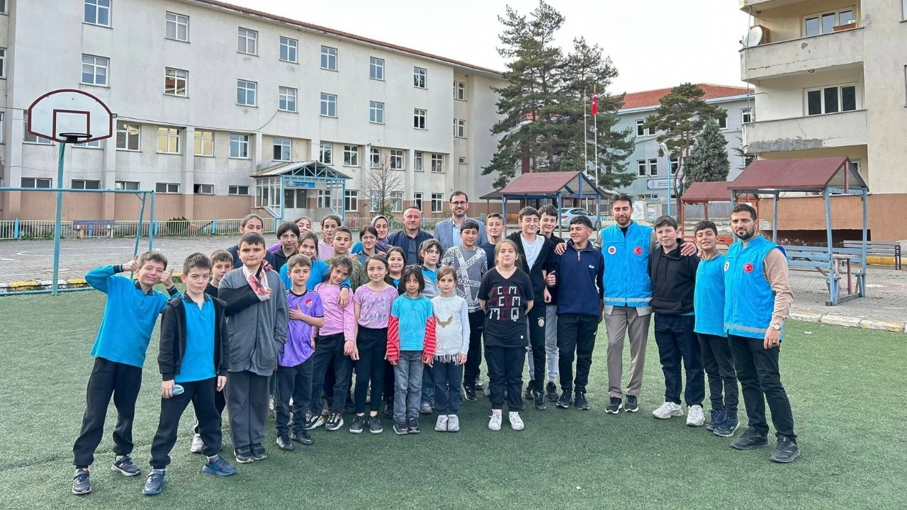 Devrekani’de Öğrencilere Manevi Eğitim Seminer Ve Etkinlik Bir Arada (1)