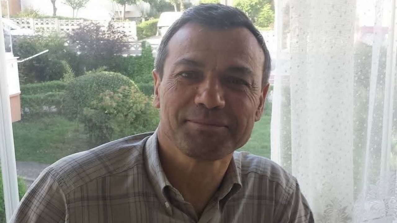 Eğitim Camiası Yasta Adnan Çatak Memleketi Kastamonu’da Defnedildi (2)