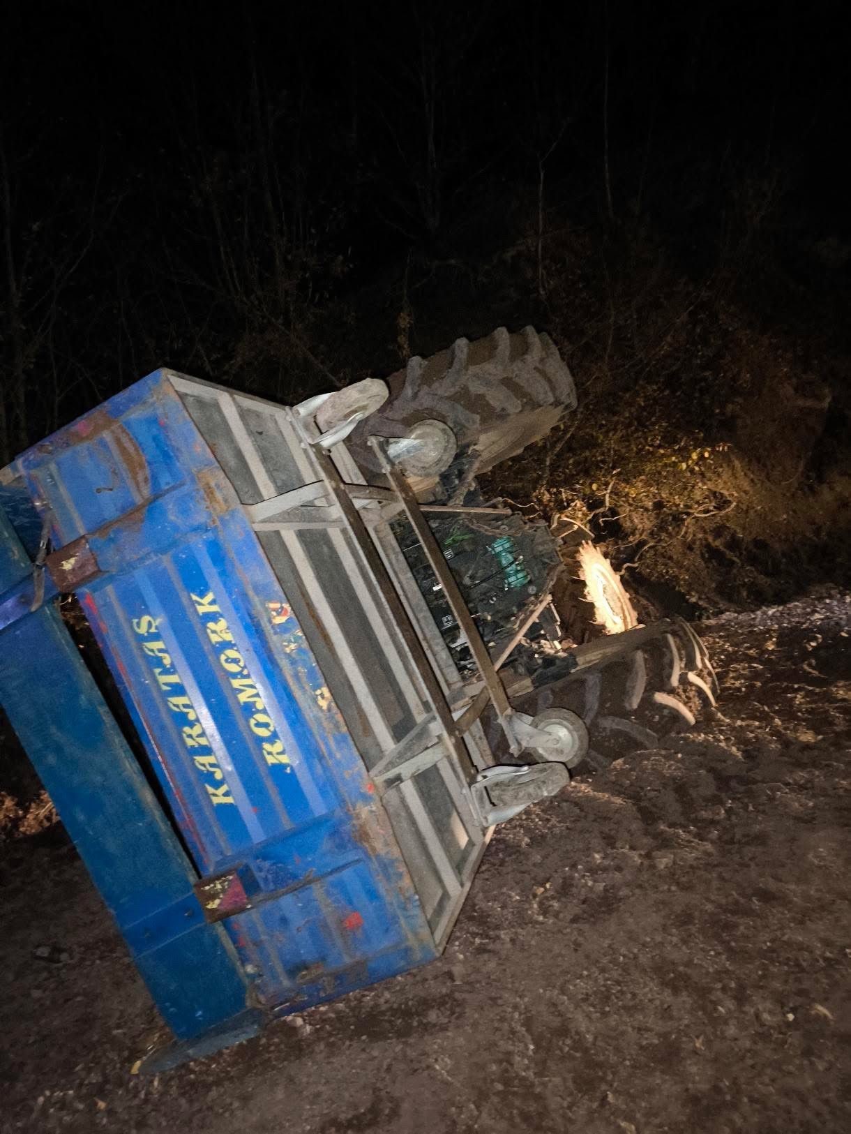 Feci Kaza! Traktör Devrildi 2 Kişi Yaralandı!