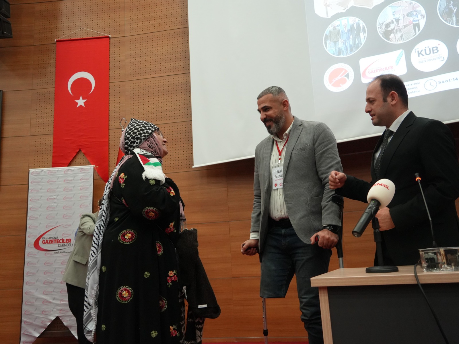 Filistinli Gazeteci Kastamonu'da İsrail Zulmünü Anlattı Ayakta Alkışlandı! 25