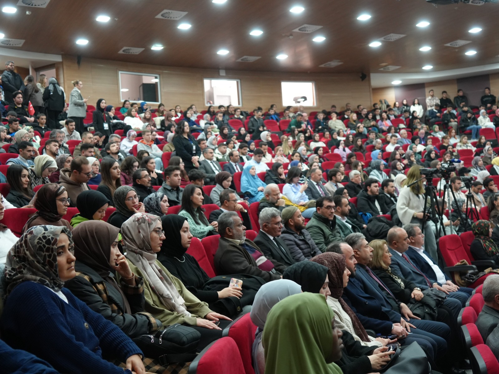 Filistinli Gazeteci Kastamonu'da İsrail Zulmünü Anlattı Ayakta Alkışlandı! 30