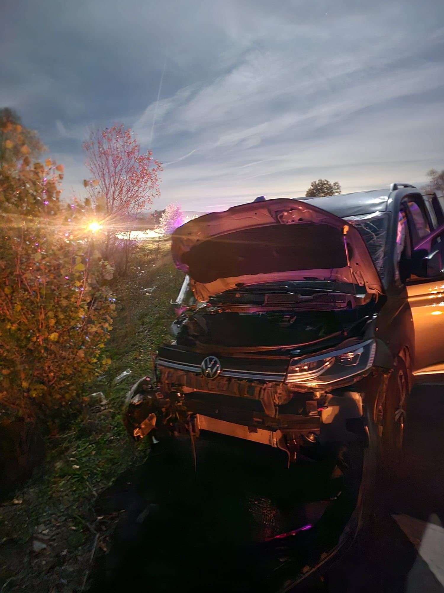 Hafif Ticari Araçla Traktör Çarpıştı Feci Kazada 5 Kişi Yaralandı 4