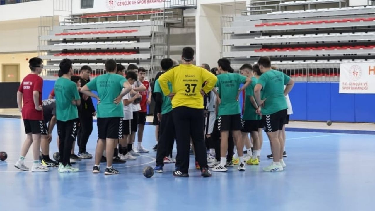 Hentbolun Yeni Yıldızları Kastamonu’da Keşfediliyor (3)