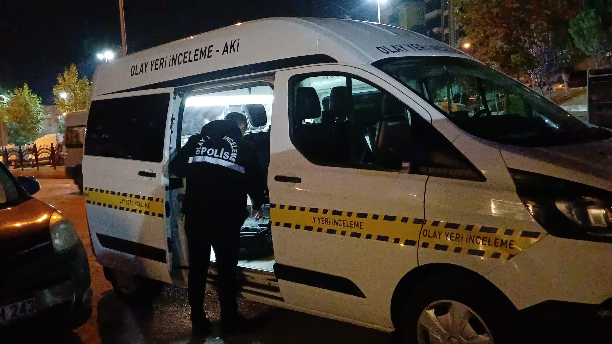 İş Yerine Silahlı Saldırı Saldırgan Kaçtı! 8