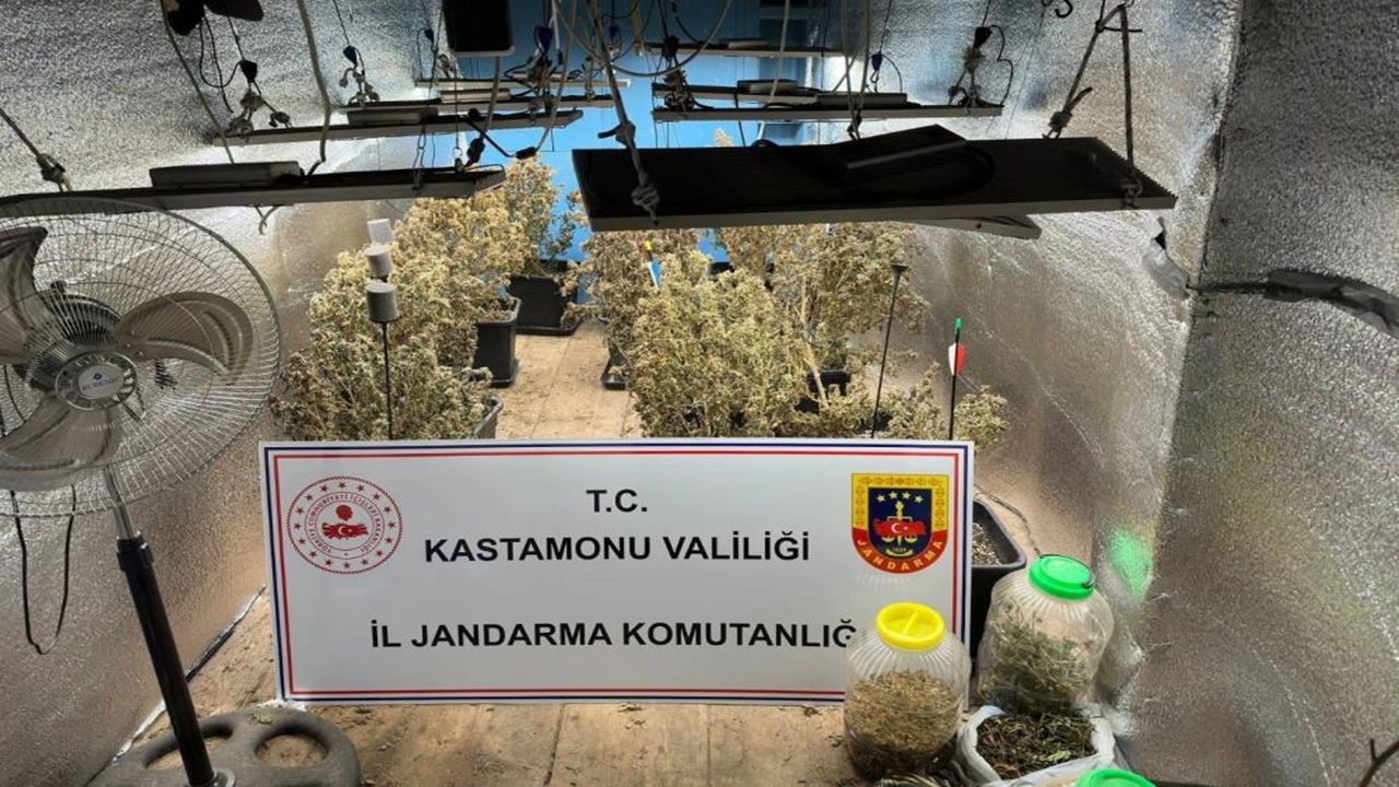 Jandarma Çiftlik Evine Baskın (1)