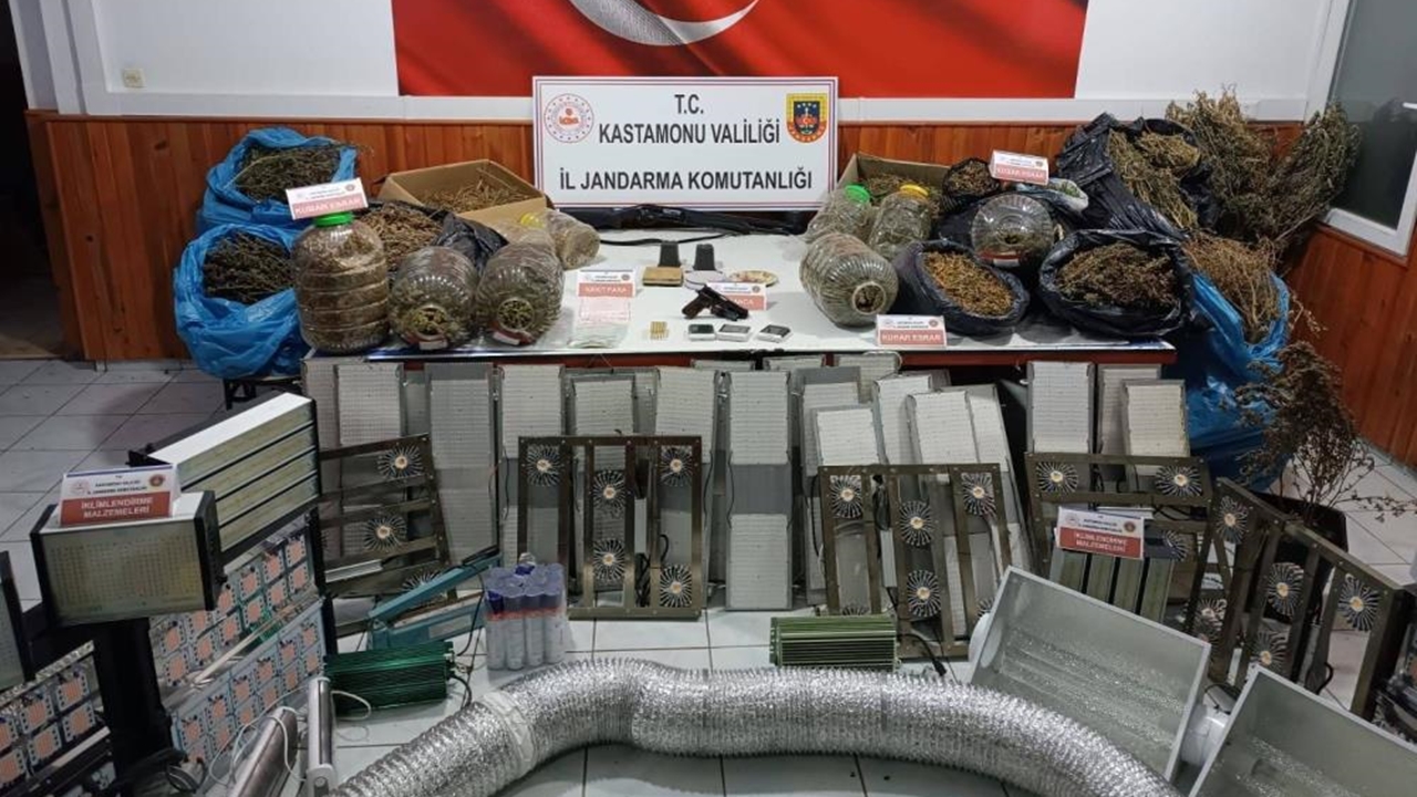 Jandarma Çiftlik Evine Baskın (4)