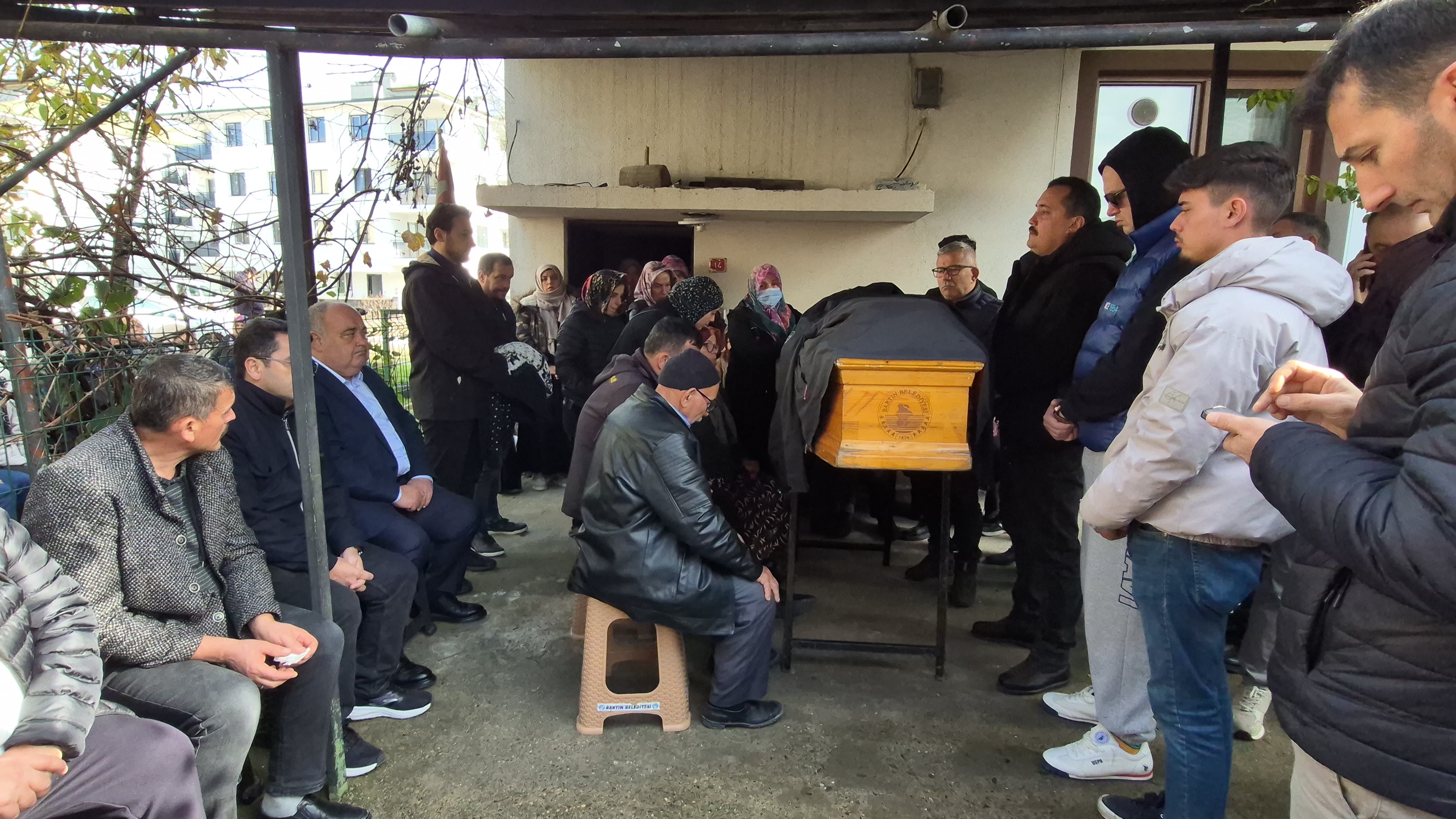 Kalp Krizi Sonucu Genç Yaşta Vefat Etmişti Son Yolculuğuna Uğurlandı 2