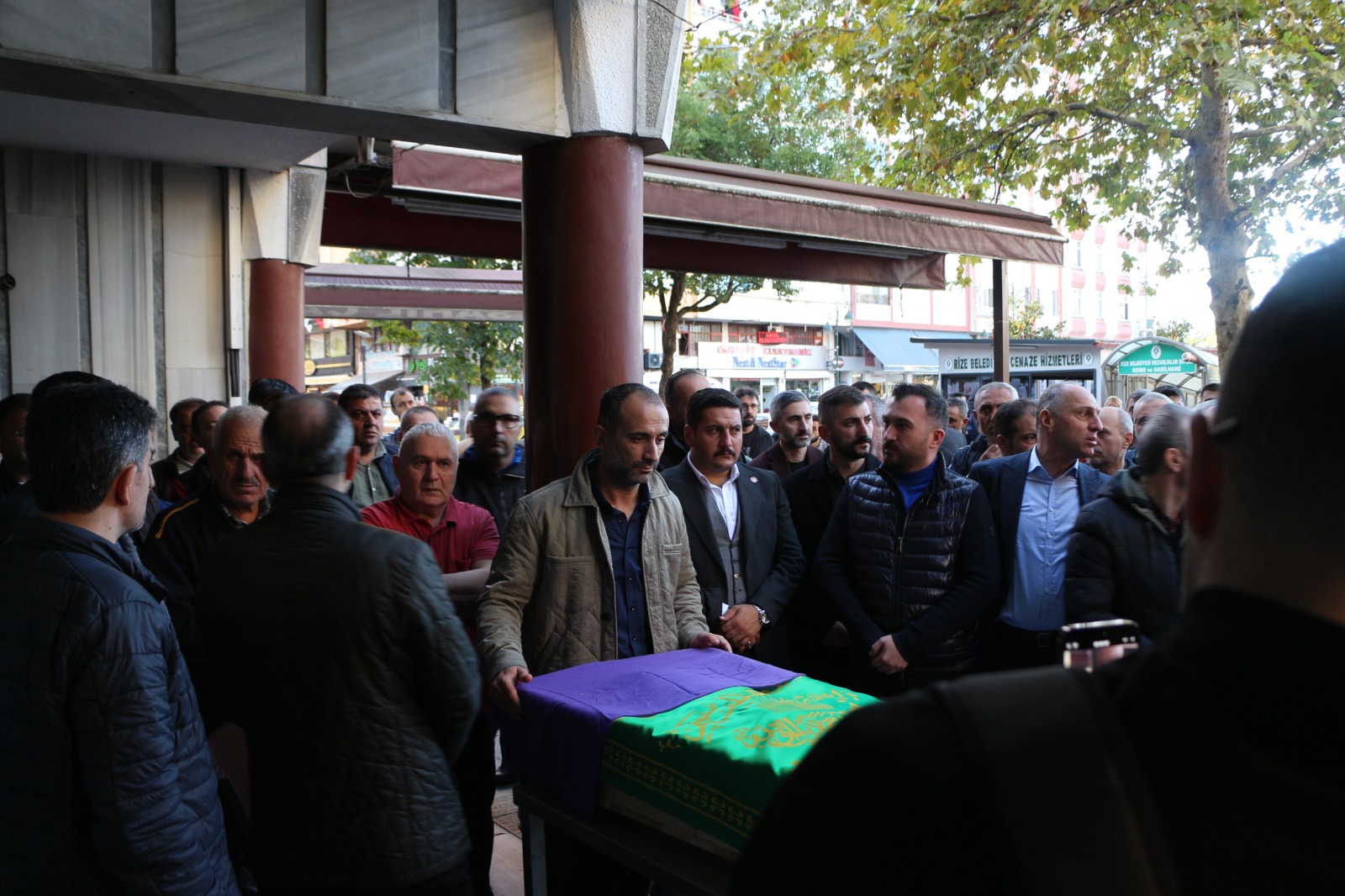 Kamyonetin Çarptığı Genç Paramedik Için Hüzünlü Veda! 1