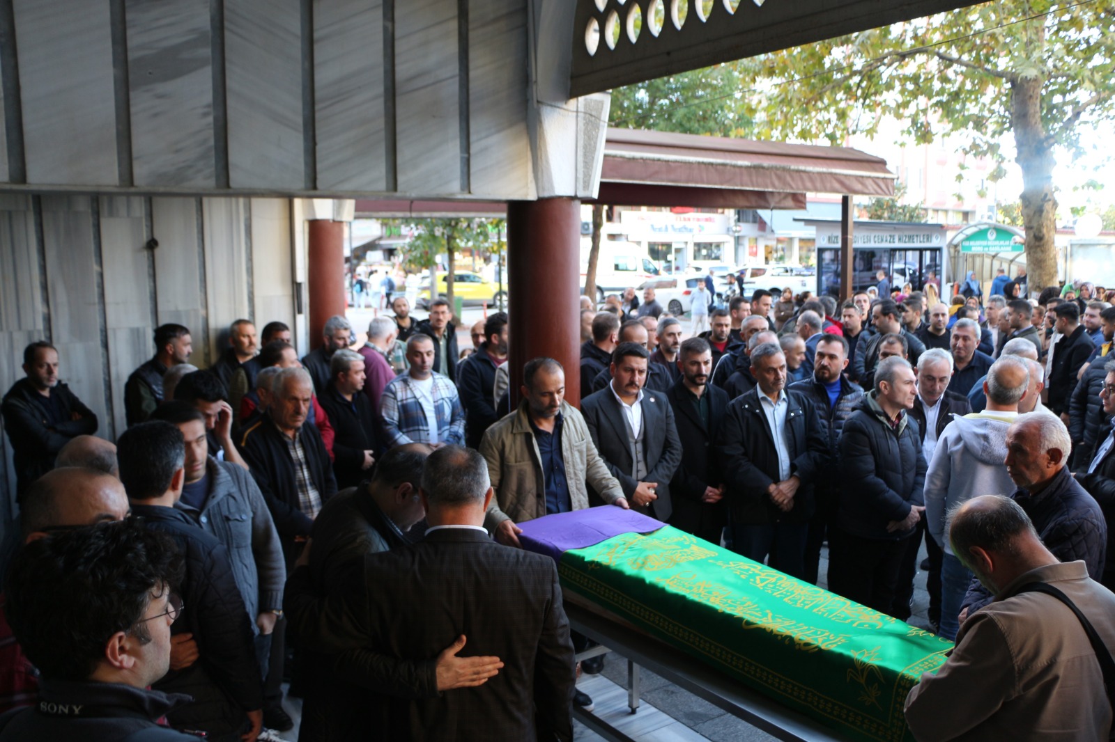 Kamyonetin Çarptığı Genç Paramedik Için Hüzünlü Veda! 2