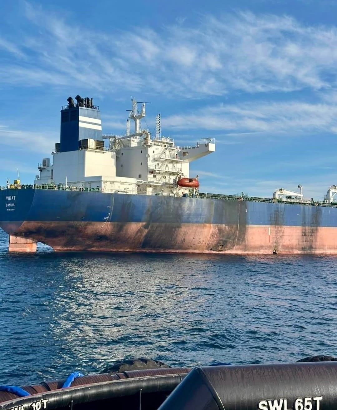 Kastamonu Açıklarında Isabet Aldı 'Virat' Isimli Gemi Türkeli'ye Çekiliyor! 8