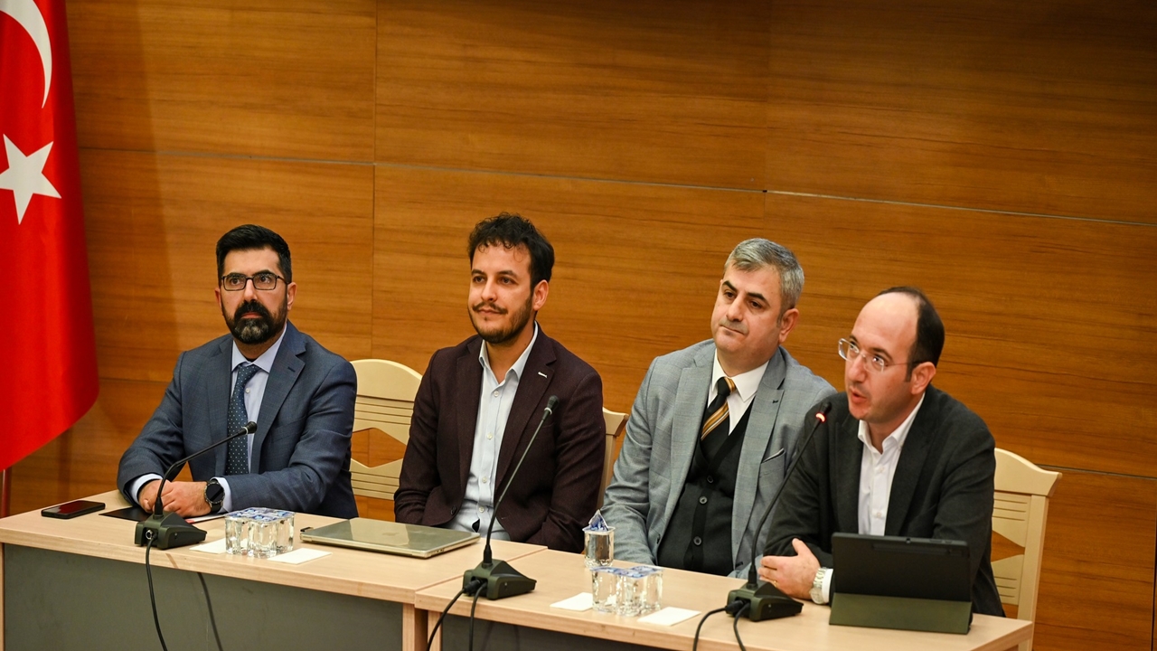 Kastamonu Üniversite Savaş Konferans (3)