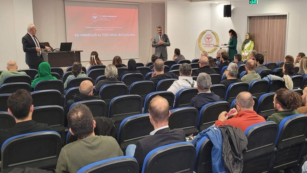 Kastamonu’da Aile Hekimlerine Yönelik Eğitim Programı Sürüyor (4)