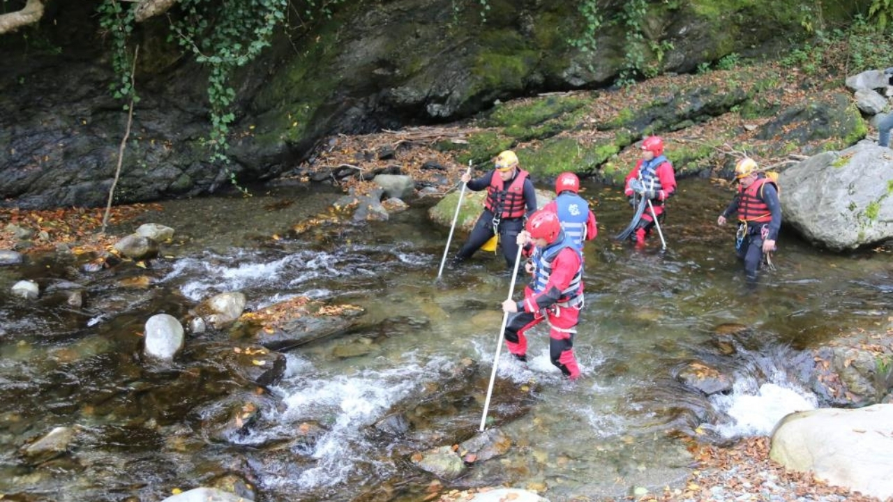 Kastamonu’da Anne Ve Oğlunu Arama Çalışmaları İlişli Çayı’nda Yoğunlaştı (2)