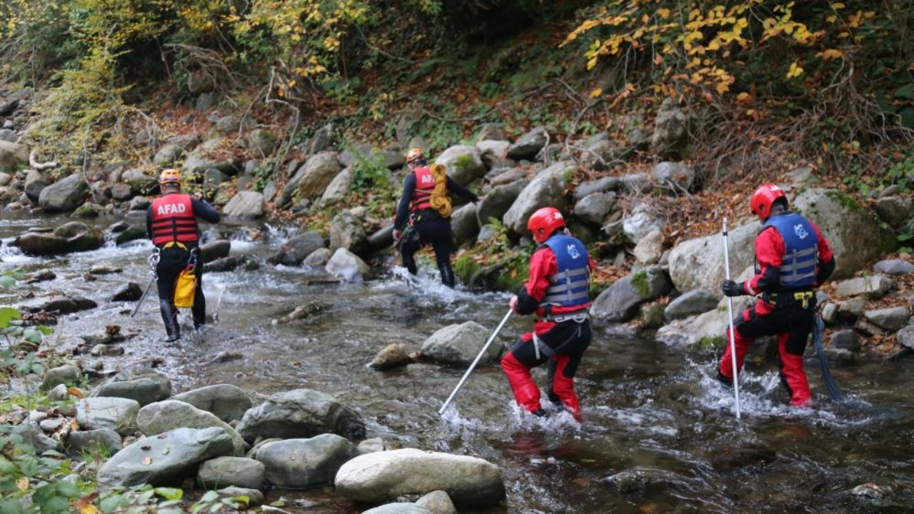 Kastamonu’da Anne Ve Oğlunu Arama Çalışmaları İlişli Çayı’nda Yoğunlaştı (5)