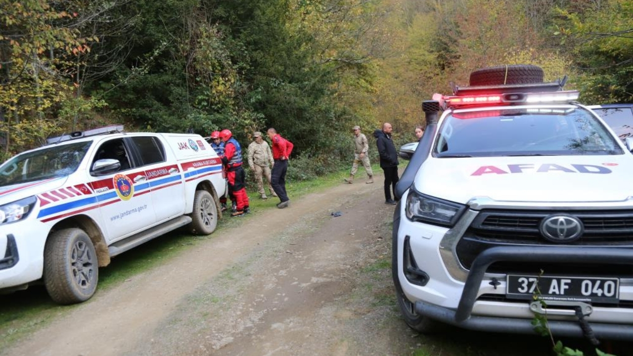 Kastamonu’da Anne Ve Oğlunu Arama Çalışmaları İlişli Çayı’nda Yoğunlaştı (6)