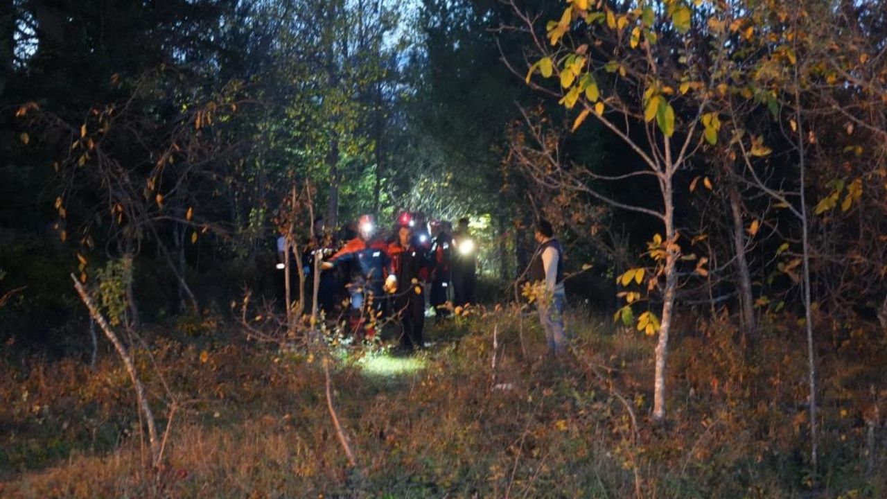 Kastamonu’da Cansız Bedenleri Bulunan Anne Ve Oğul İçin Otopsi Süreci Başladı (3)