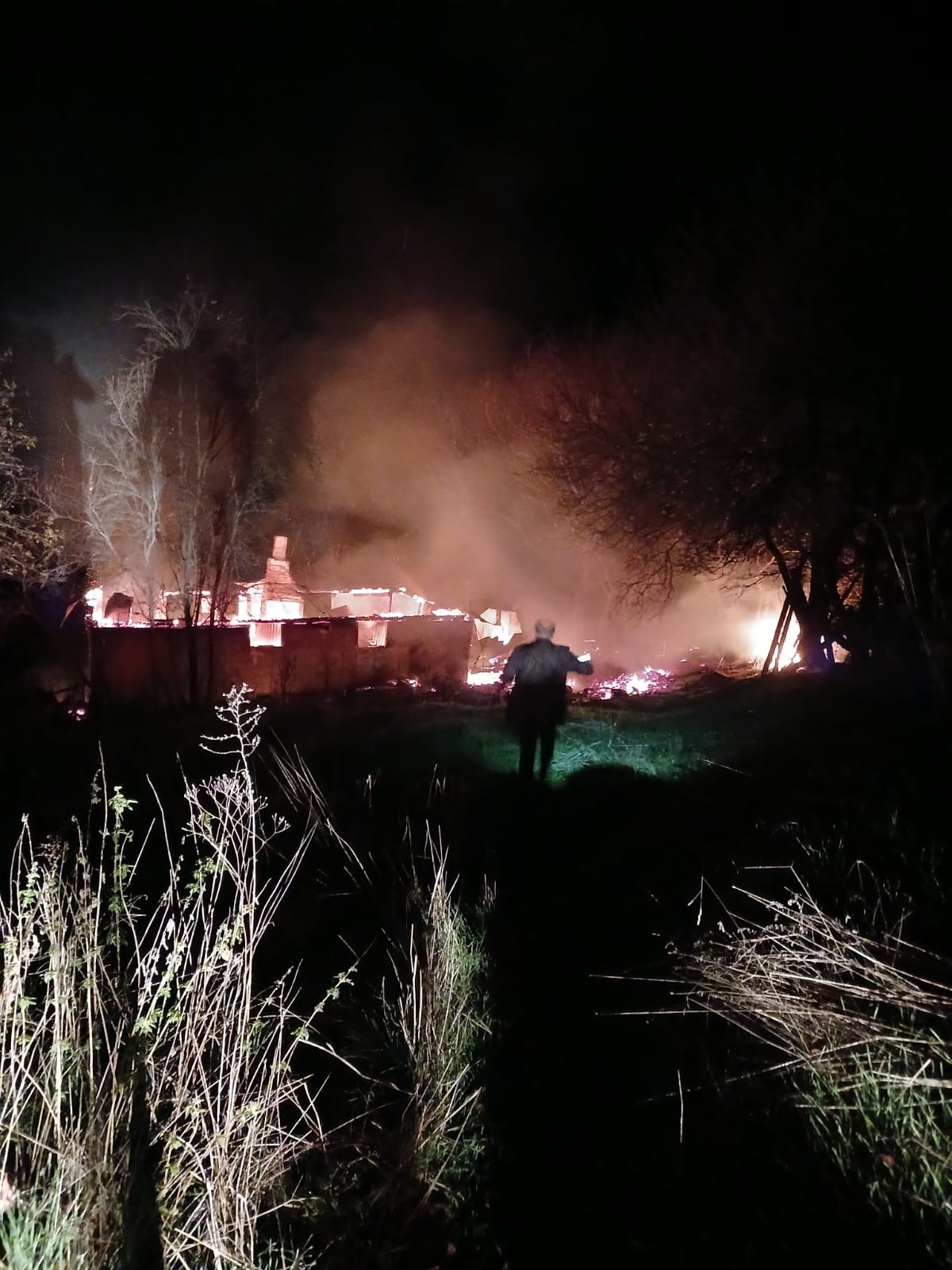 Kastamonu'da Feci Olay Alevlere Teslim Olan Evde Yanarak Yaşamını Yitirdi 14