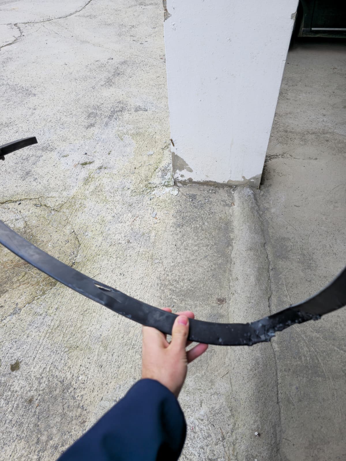 Kastamonu'da Ikinci Kez Mağdur Oldu! Köpekler Aracı Parçaladı O Anlar Kamerada! 1