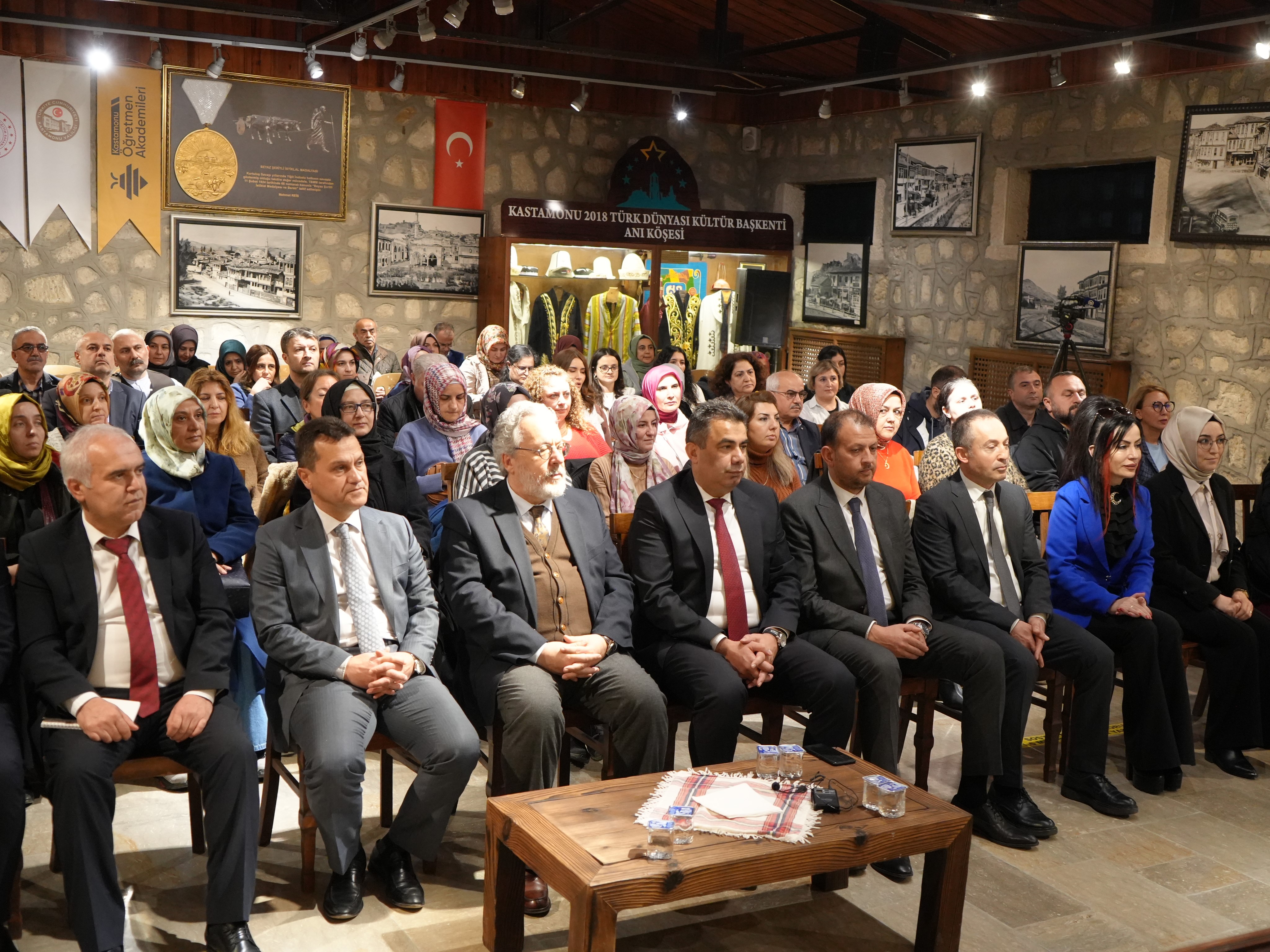 Kastamonu'da Konuşan Prof. Dr. Kılıç 'Suç Oluşmadan Önceki Aşamayı Ihmal Ediyoruz' 4