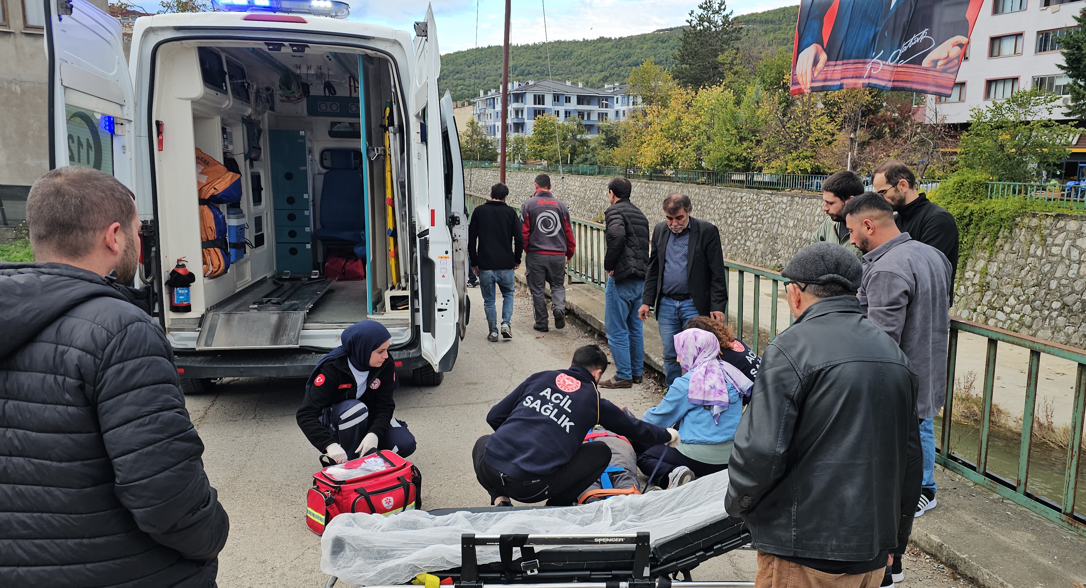 Kastamonu'da Korkutan Kaza Kasksız Sürücü Başından Yaralandı 1