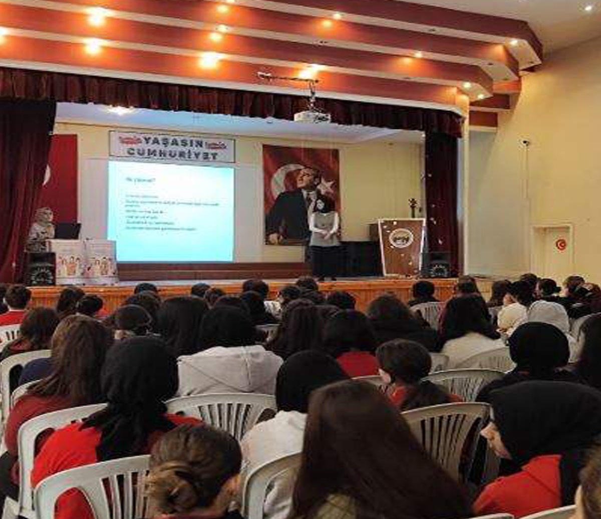 Kastamonu’da Öğrencilere Sağlık Okuryazarlığı Eğitimi Verildi