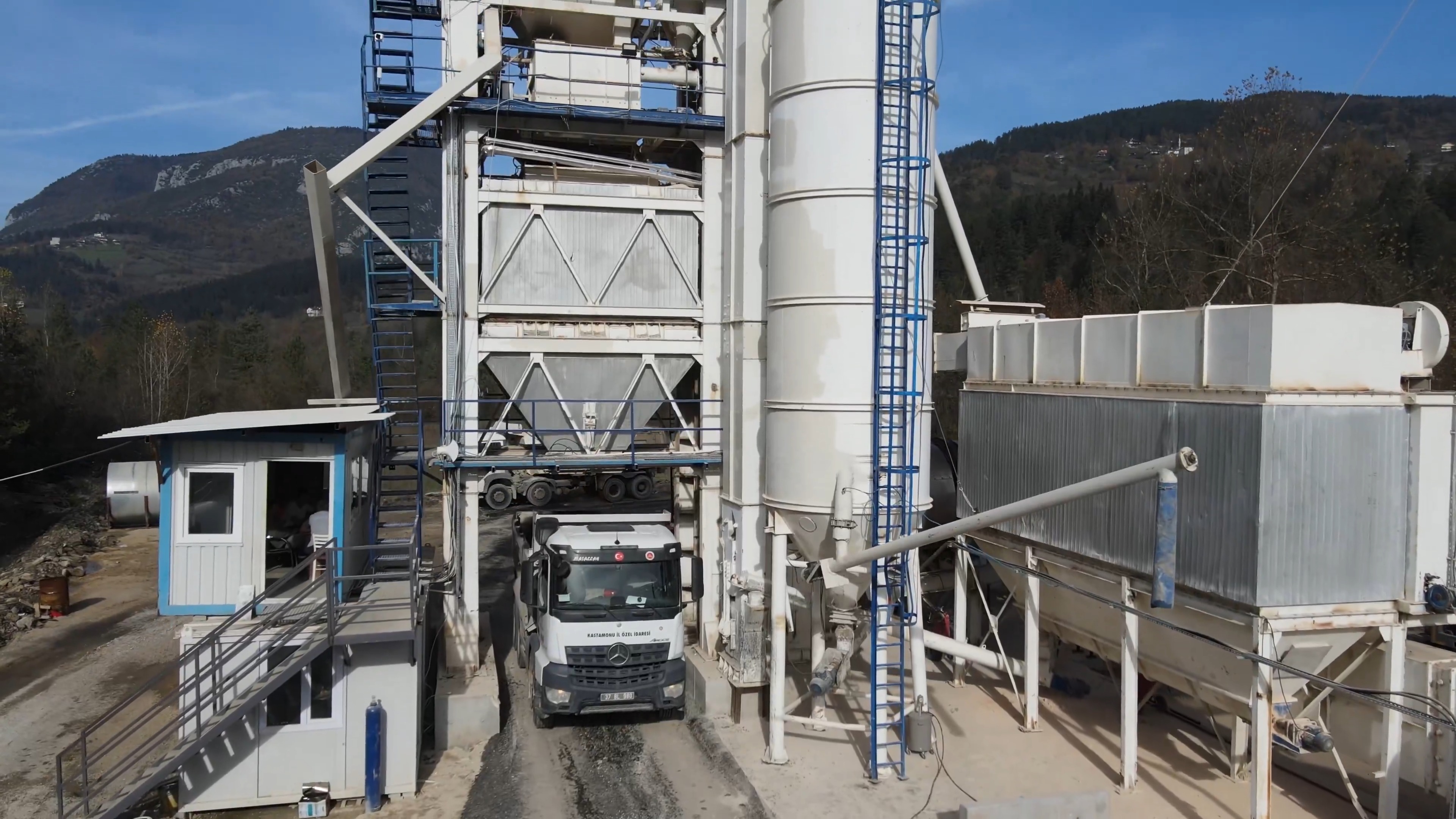 Kastamonu'da Yollar Iyileştiriliyor Köy Muhtarı Da Teşekkür Etti! 12