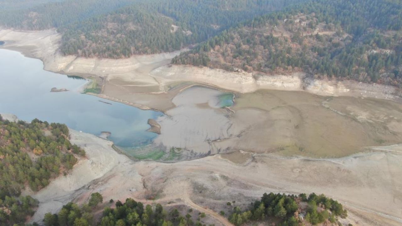 Kastamonu’nun Can Damarı Kuruyor Havadan Görüntüler Endişe Verdi (2)