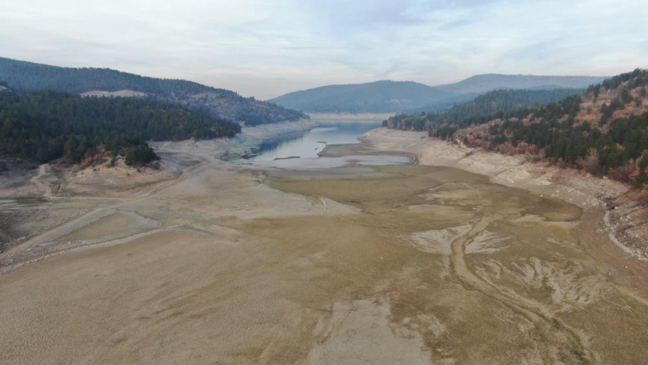 Kastamonu’nun Can Damarı Kuruyor Havadan Görüntüler Endişe Verdi (3)