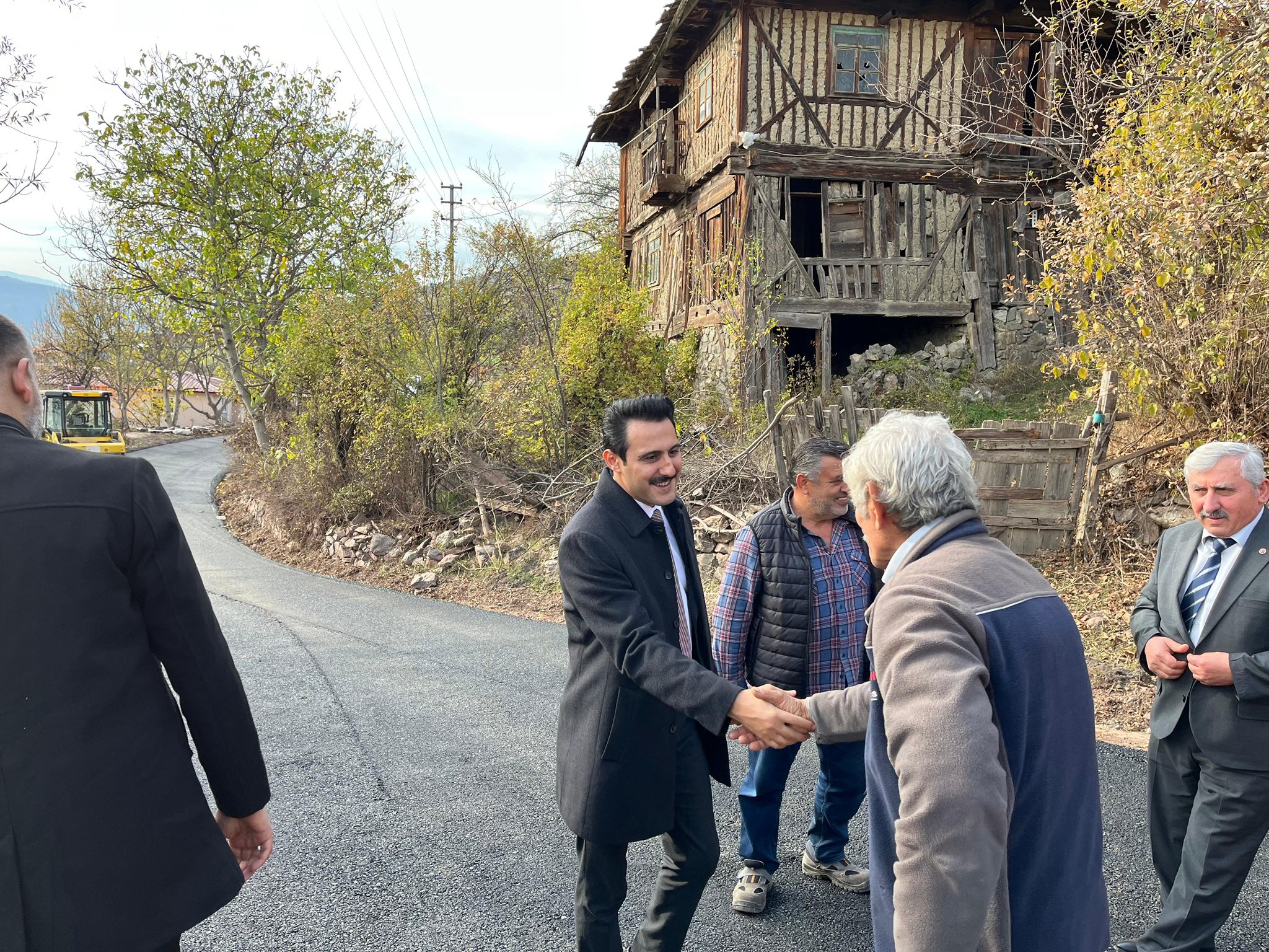 Kastamonu'nun Ilçesinde Kaymakam Yol Çalışmalarını Yerinde Inceledi 2